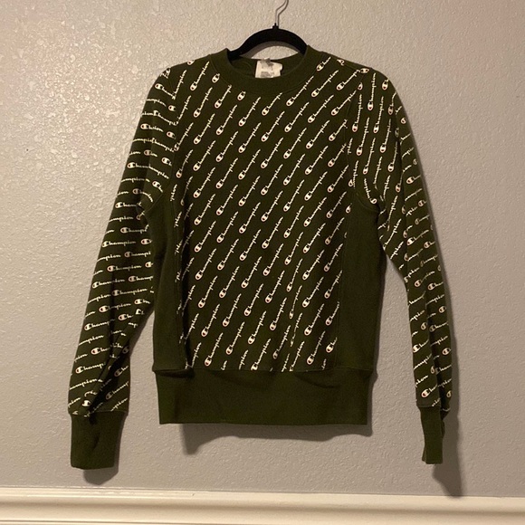 Champion Crew Neck - Picture 2 of 3